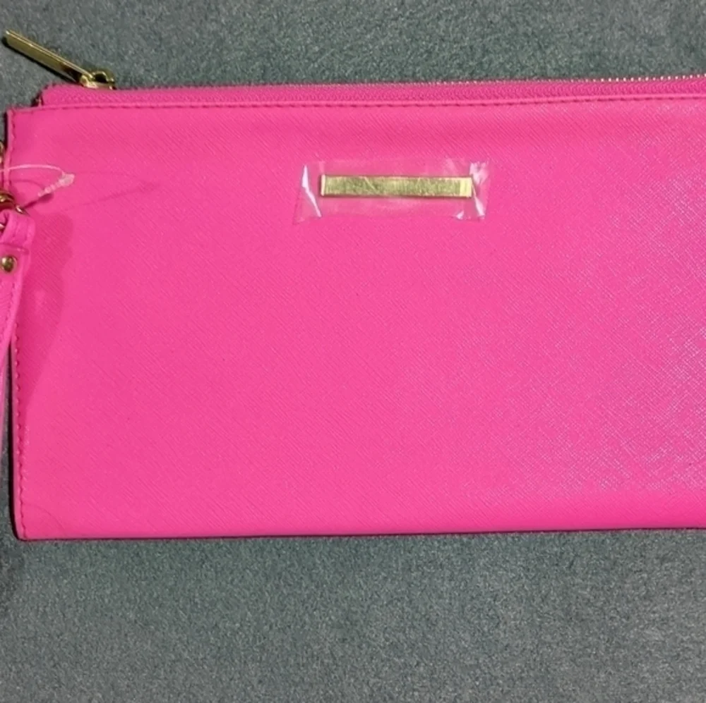Pink‎ wristlet clutch wallet
